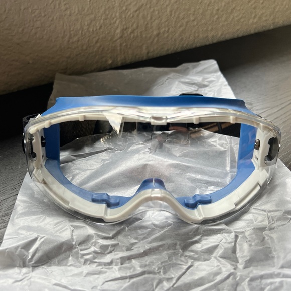 Uline Safety Googles with adjustable strap. NWT - Picture 11 of 15